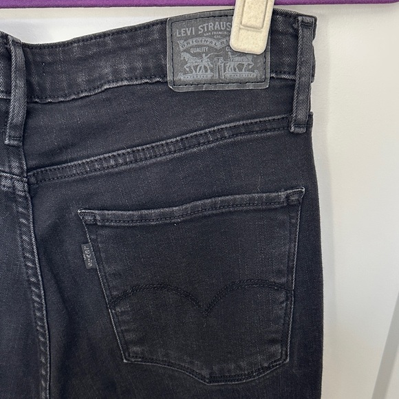 Levi 721 High Rise Skinny Jeans - Picture 3 of 4